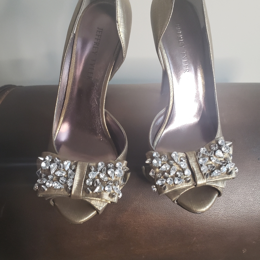 Jeffrey Taylor's platforms